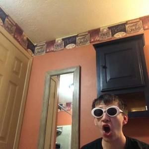 Meet your Posher, Evan